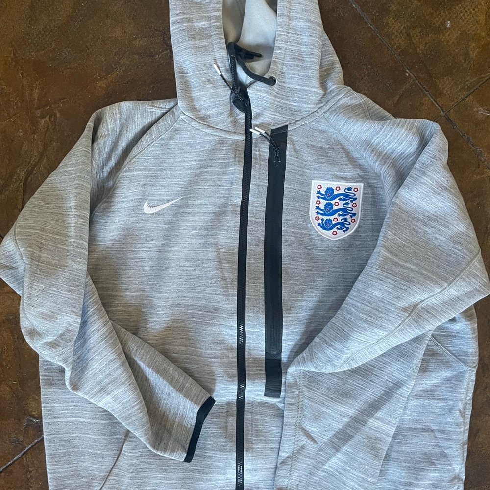 Men’s Nike hoodie
